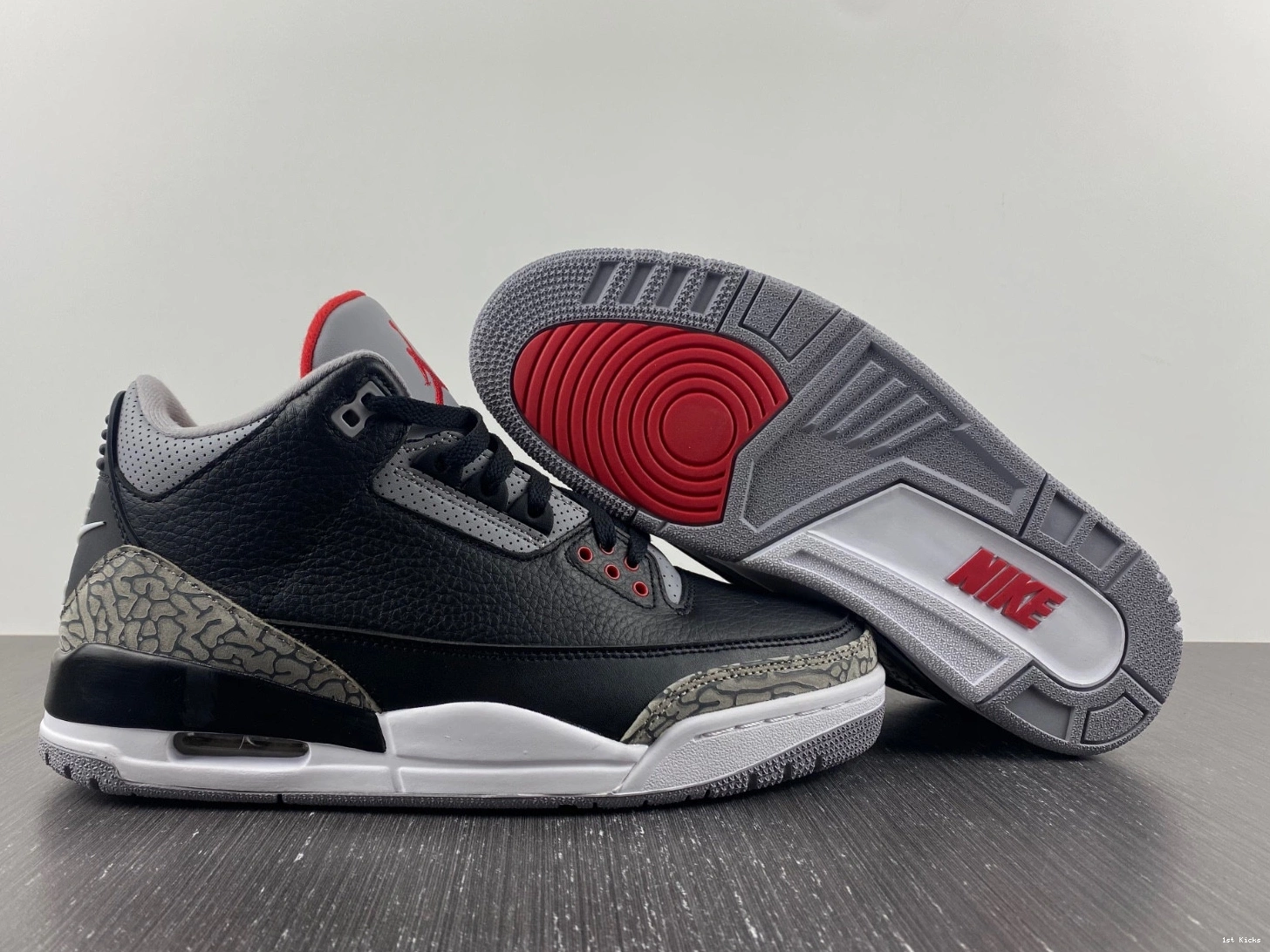 3  Cement Black (2018) Retro Jordan 854262-001 1010